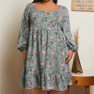 Floral Print Sweetheart Neck Lantern Sleeve Ruffle Hem Dress size 24/26
